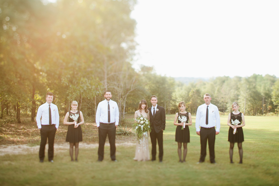 gold-and-black-wedding-attire gold and black wedding attire