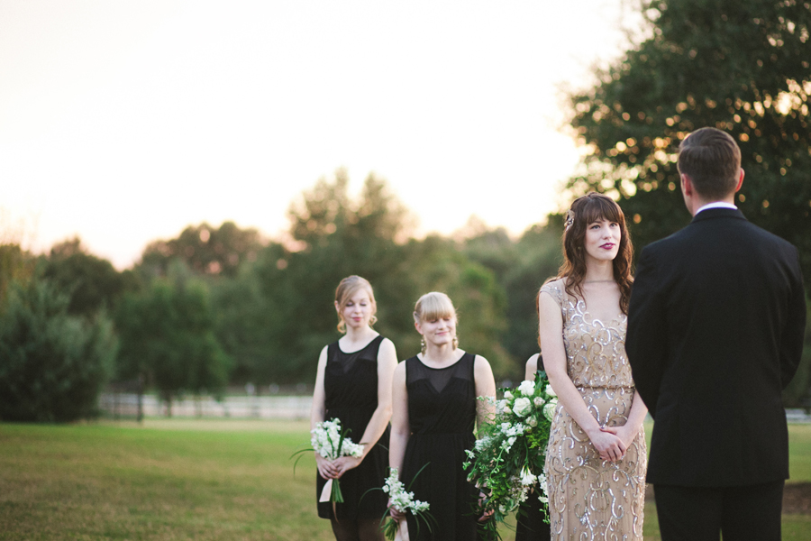 gorgeous-backyard-intimate-wedding gorgeous backyard intimate wedding